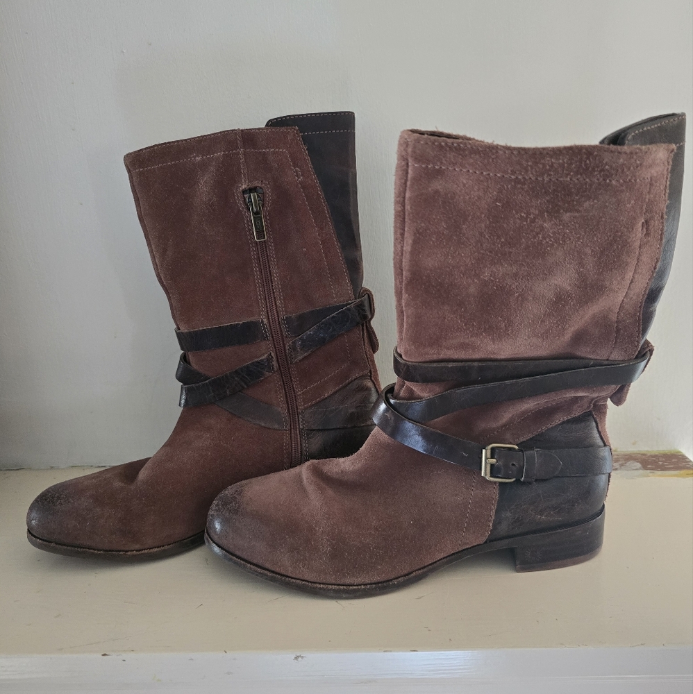 UGG DEANNA Womens Boots Brown Leather Suede Side Zip Buckle Strap 2406